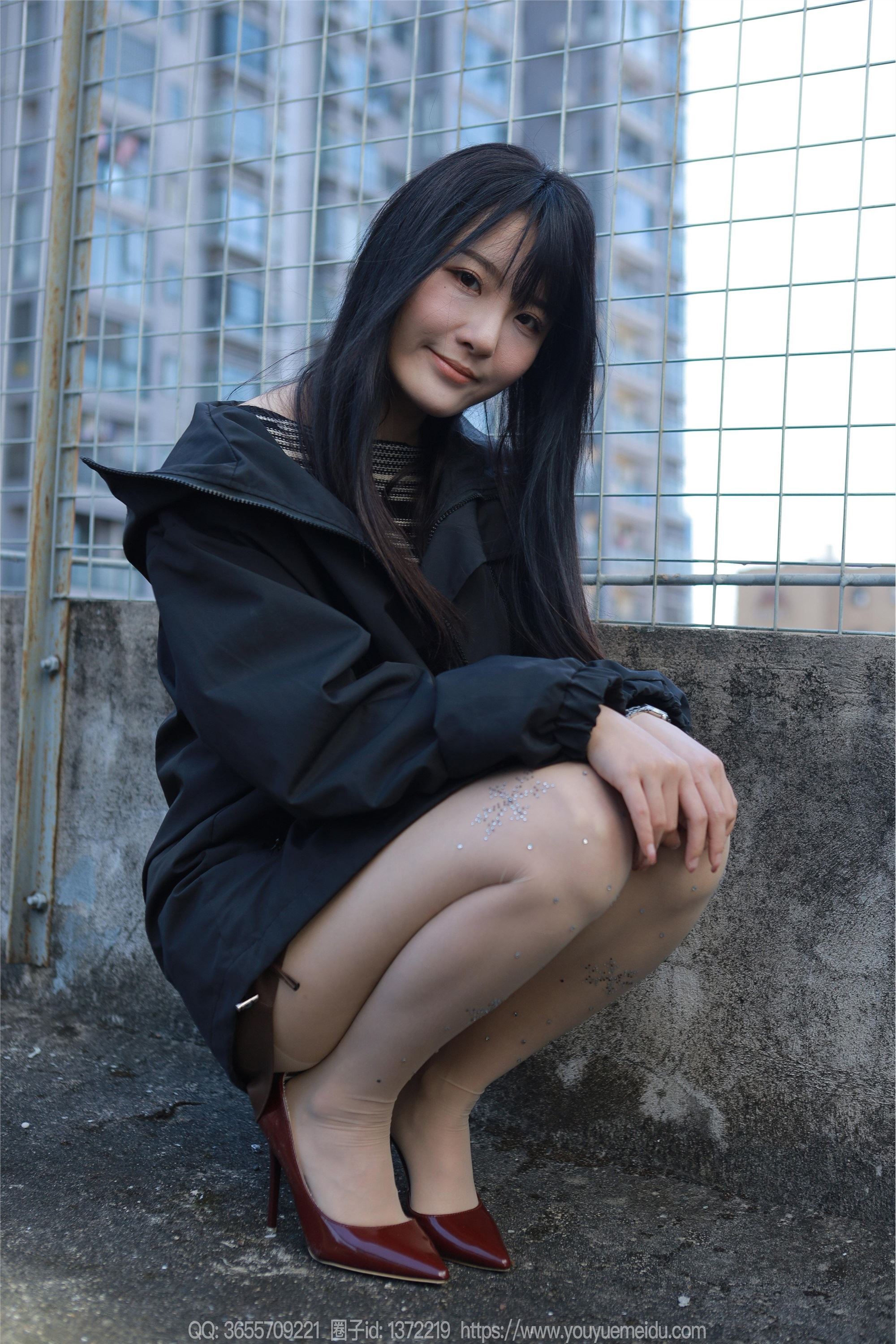 IESS异思趣向  2023.12.07 丝享家 1605 婉萍《晒晒太阳》